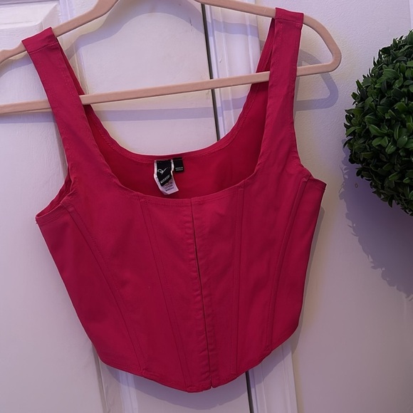 Gorgeous pink Windsor corset tank crop top😍🩷 - Picture 1 of 3